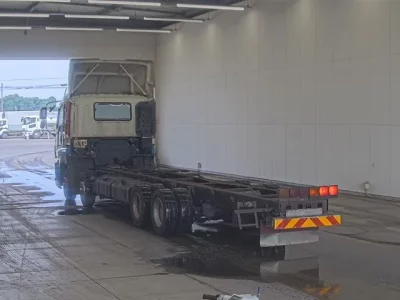 Isuzu GIGA