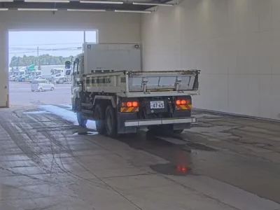Isuzu GIGA