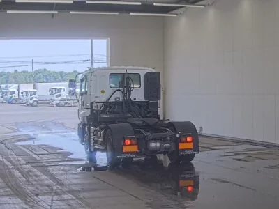 Isuzu GIGA