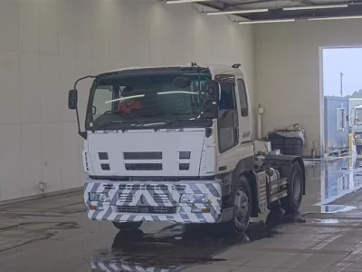 Isuzu GIGA