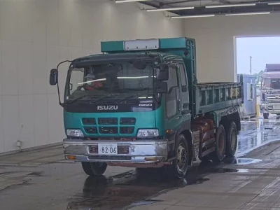 Isuzu GIGA