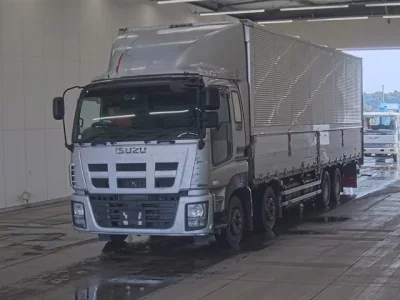 Isuzu GIGA