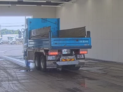 Isuzu GIGA