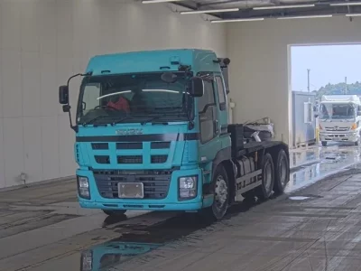 Isuzu GIGA