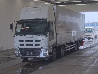 Isuzu GIGA