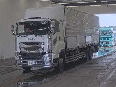 Isuzu GIGA
