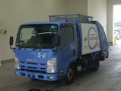 Isuzu ELF