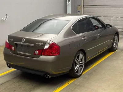 Nissan FUGA