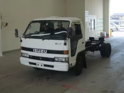 Isuzu ELF