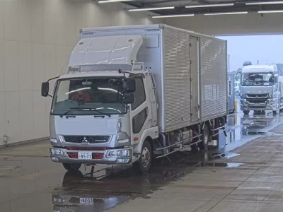 Mitsubishi FUSO FIGHTER