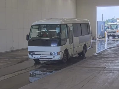 Mitsubishi BUS