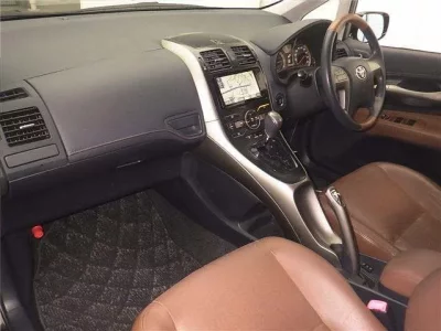 Toyota BLADE