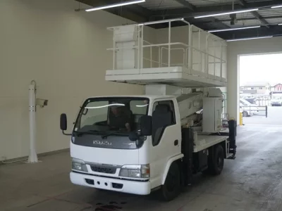 Isuzu ELF