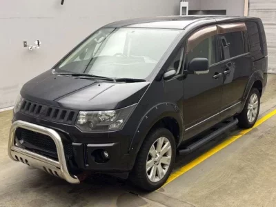Mitsubishi DELICA D5