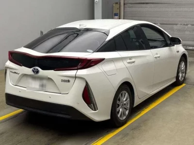 Toyota PRIUS PHV