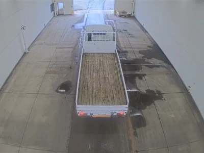 Nissan TRUCK