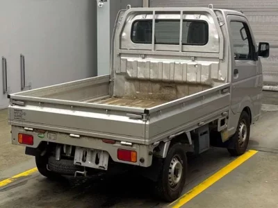 Nissan CLIPPER TRUCK
