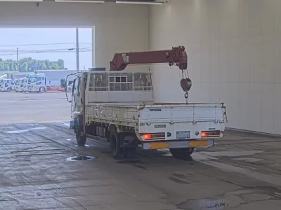 Isuzu FORWARD