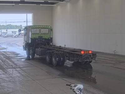 Hino TRUCK
