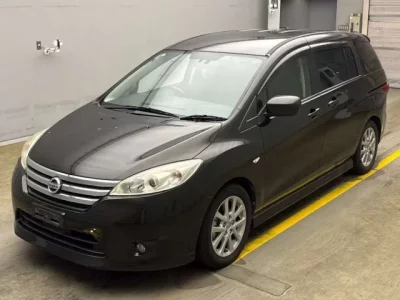Nissan LAFESTA