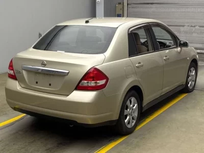 Nissan TIIDA LATIO
