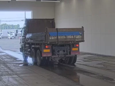 Hino TRUCK
