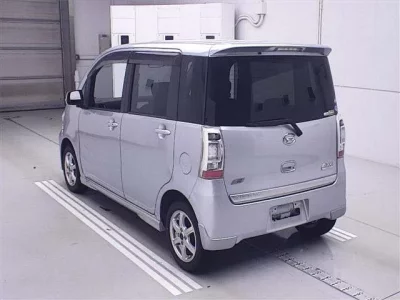 Daihatsu TANTO EXE