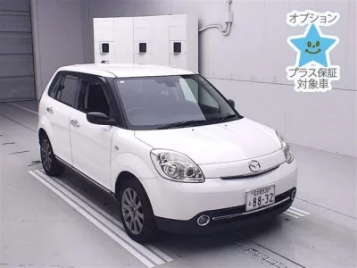Mazda VERISA