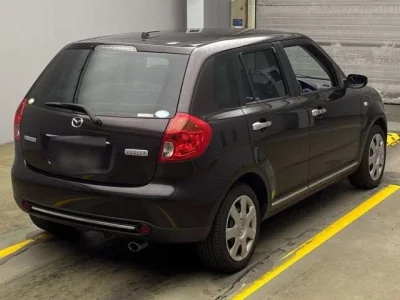 Mazda VERISA