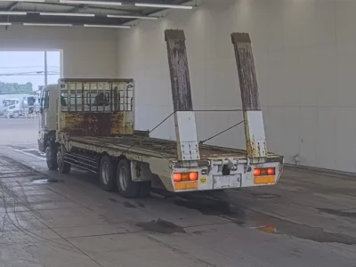 Hino TRUCK