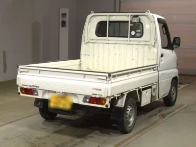 Nissan CLIPPER TRUCK