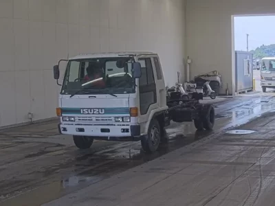Isuzu FORWARD
