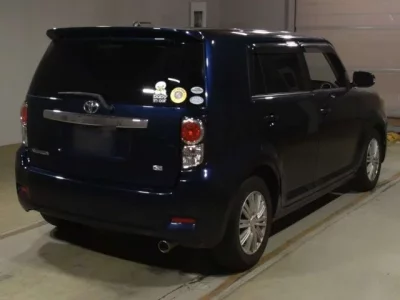Toyota COROLLA RUMION