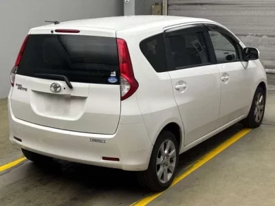 Toyota PASSO SETTE
