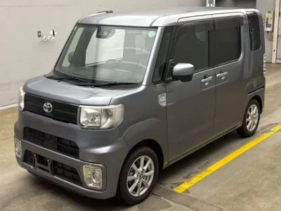 Toyota PIXIS MEGA
