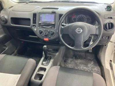 Nissan AD