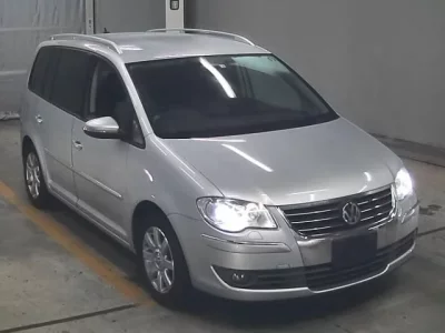 Volkswagen GOLF TOURAN