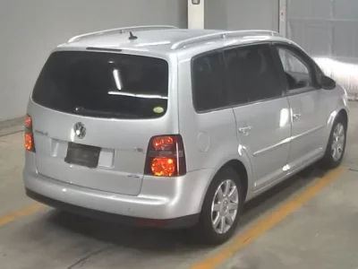 Volkswagen GOLF TOURAN