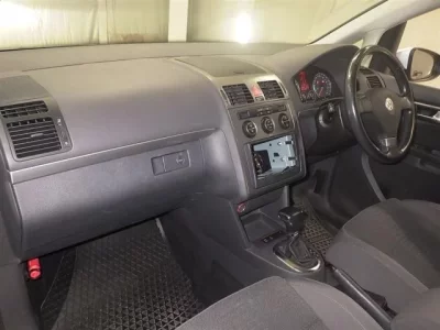 Volkswagen GOLF TOURAN