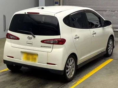 Daihatsu SONICA
