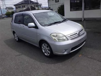Toyota RAUM