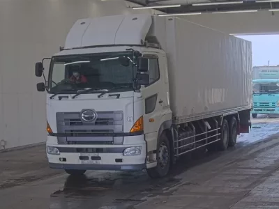 Hino PROFIA
