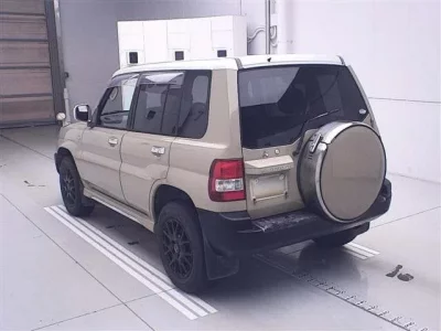 Mitsubishi PAJERO IO