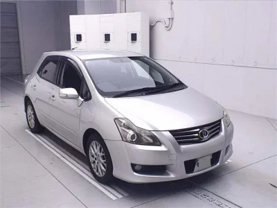 Toyota BLADE