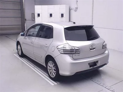 Toyota BLADE