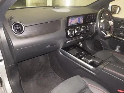 Mercedes-Benz B CLASS