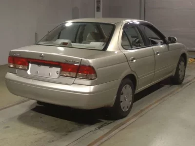 Nissan SUNNY