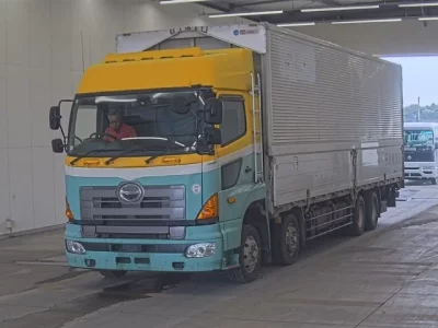 Hino TRUCK