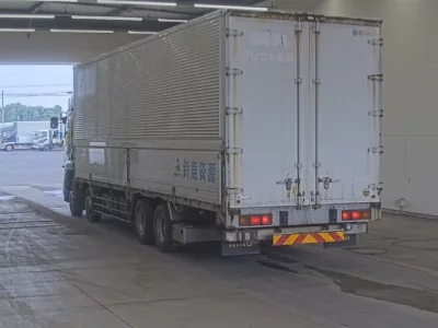 Hino TRUCK