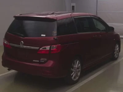 Nissan LAFESTA
